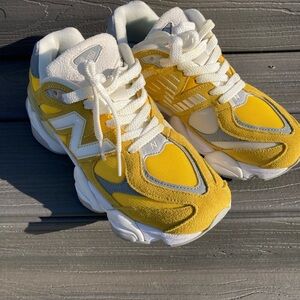 New Balance Yellow and White Sneakers 9060